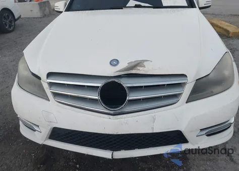 2013 Mercedes-Benz C 250 Sport from USA, damaged, VIN WDDGF4HBXDR278874